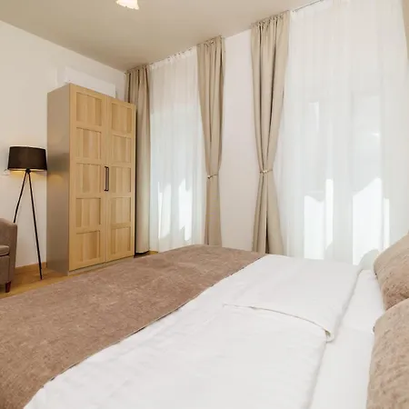 Apartment Balustrada