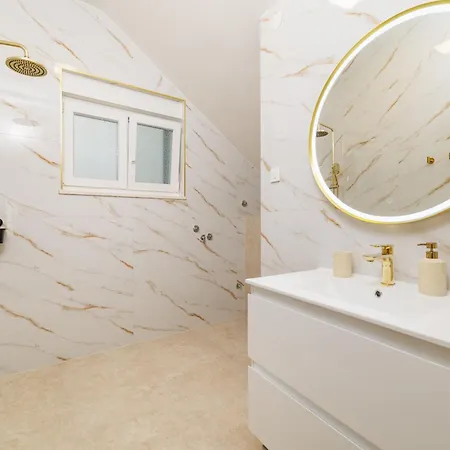 Apartment Balustrada